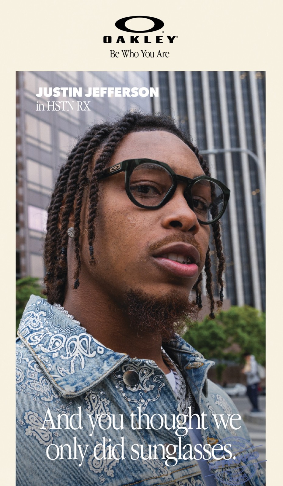 Oakley Sport: Mann mit Brille